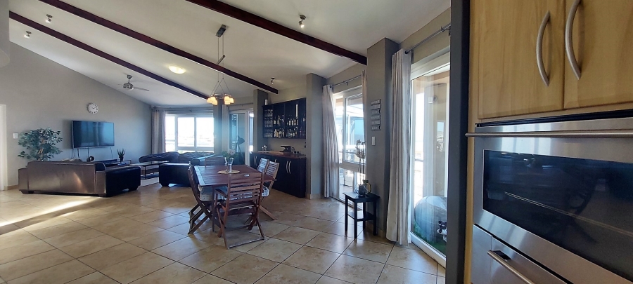 5 Bedroom Property for Sale in Myburgh Park Western Cape